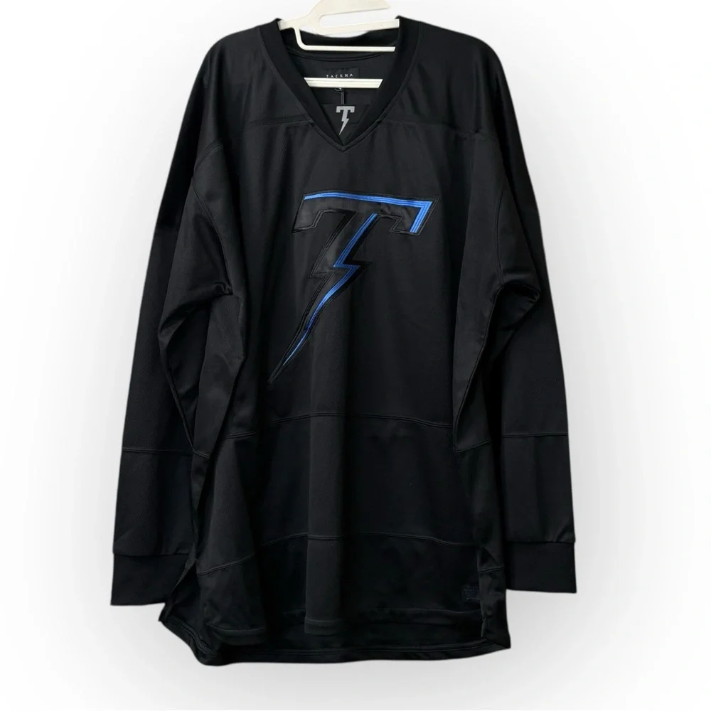NEW Tackma Men’s Black Long Sleeve‎ Jersey Blue Logo Size XL